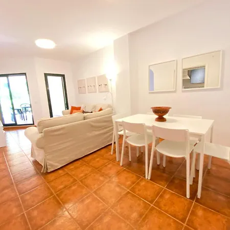 Apartment Bajo Con Jardin En Playa Atlanterra *