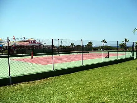 Bajo Con Jardin En Playa Atlanterra