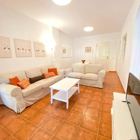 Apartamento Bajo Con Jardín En Playa Atlanterra *
